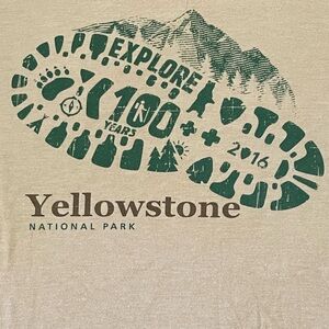 Yellowstone National Park Graphic T-Shirt 2016